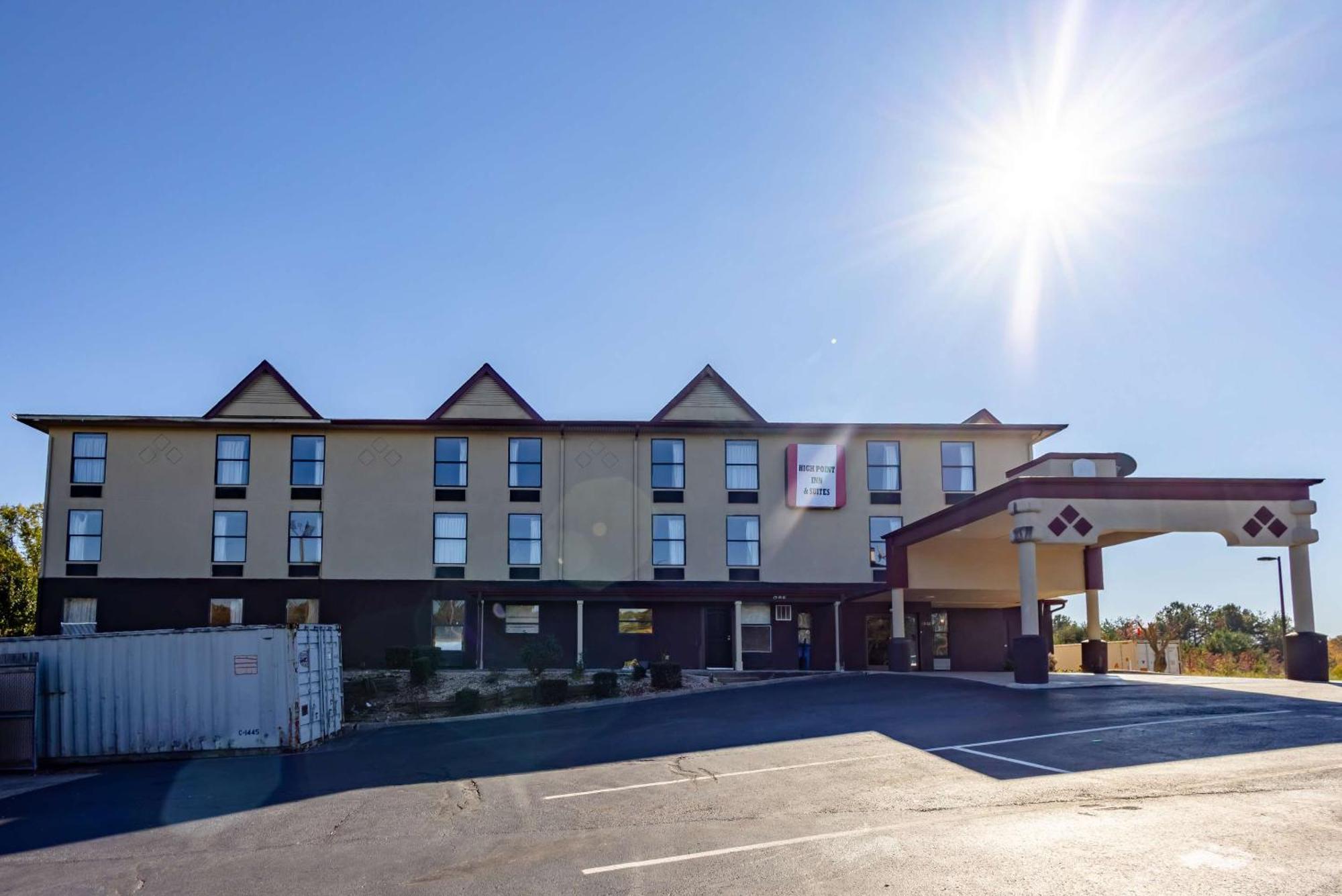 Отель Clarion Pointe Archdale Экстерьер фото