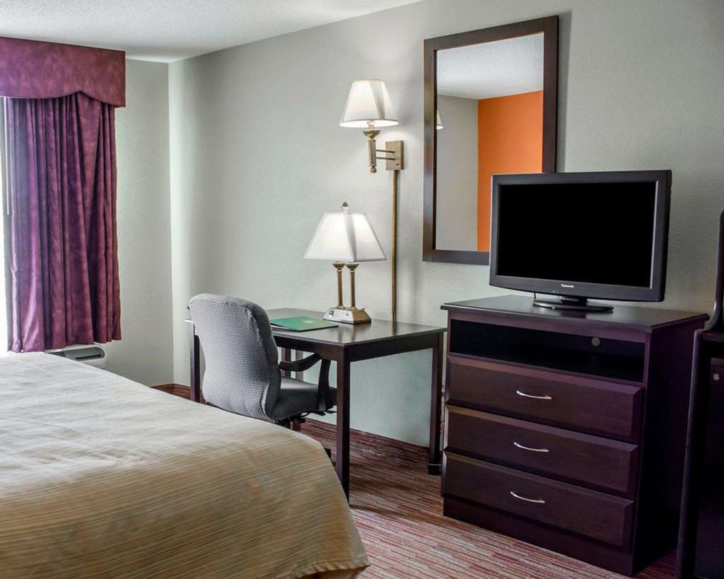 Отель Clarion Pointe Archdale Номер фото